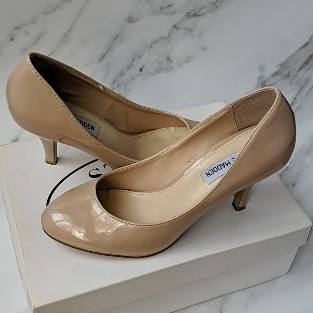 *LAST CHANCE* Steve Madden Patent Taupe Blakee Heels